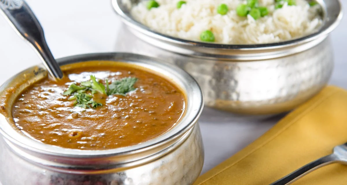 Authentic Indian cuisine at India Palace Restaurant & Sweets in Calgary, AB